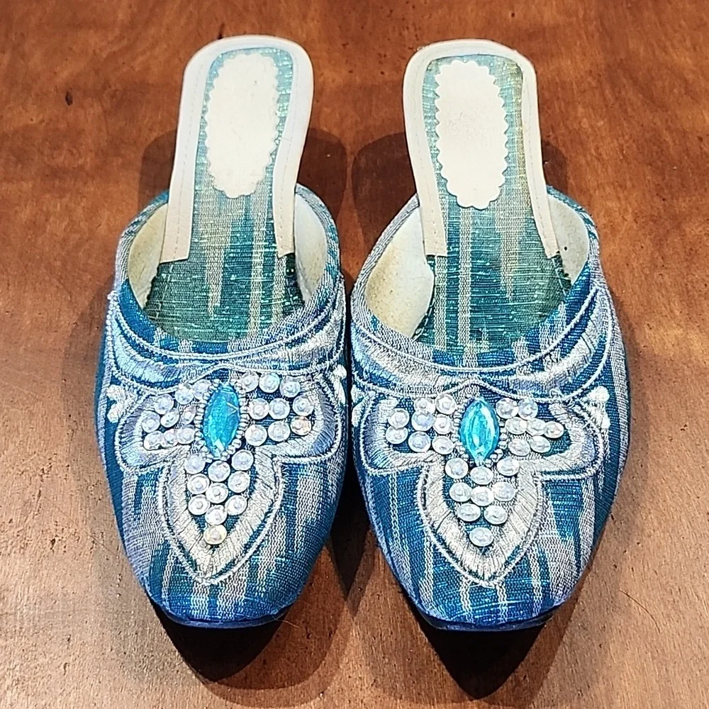 Moroccan Slipper Shoes - Picture 1 of 3